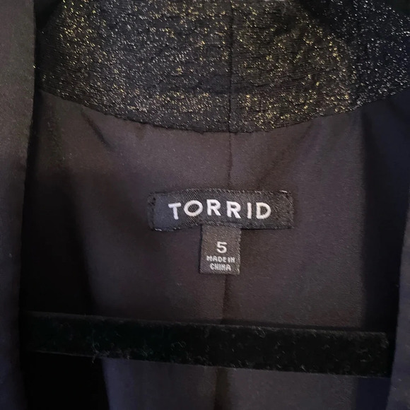 Torrid blazer 5 black with golden detail all over NYE night out jacket - Picture 3 of 8